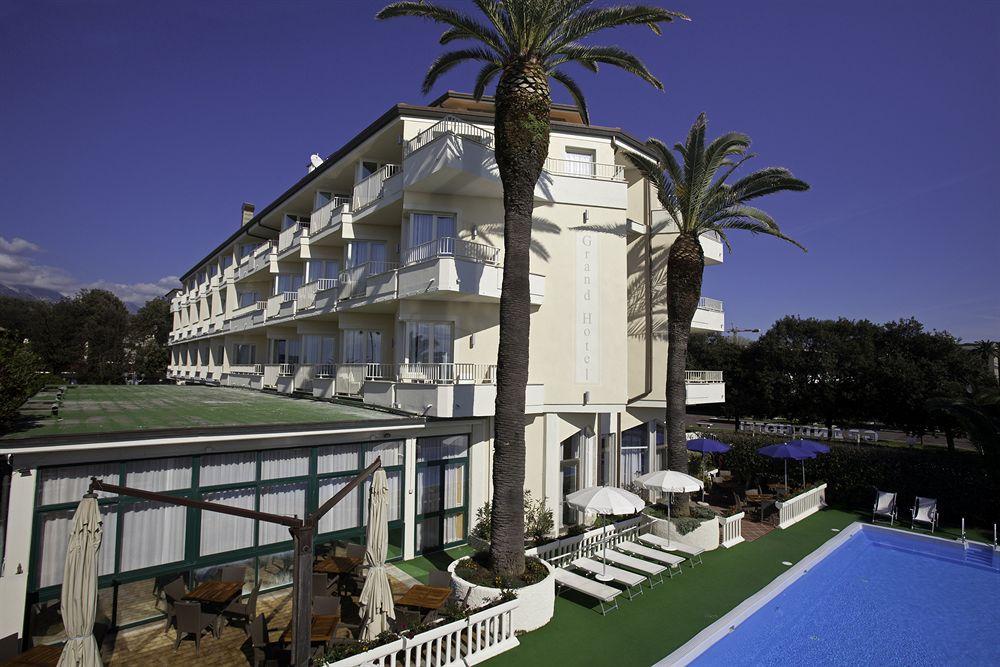 Grand Hotel Форте дей Марми Екстериор снимка